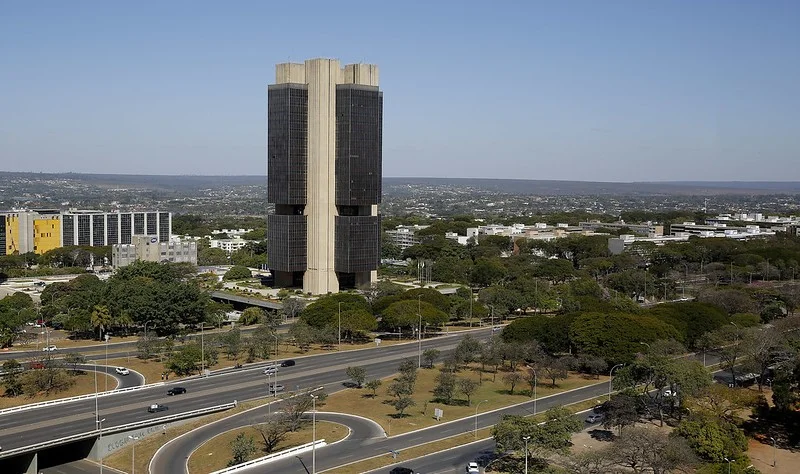 Banco Central deve cortar juro básico da economia pela 4º vez seguida, para 14% ao ano