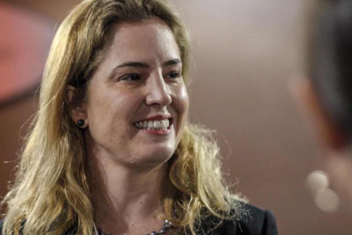 Gabriela Hardt continuará recebendo salário durante afastamento de dois anos; juíza ganhou R$ 77 mil em junho