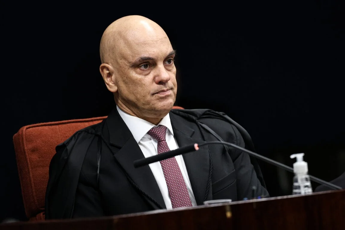 PF não encontra indício de que jornalista alvo de Moraes tenha cometido crime de sigilo funcional