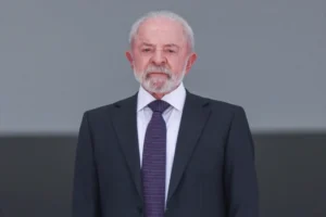 Lula é confirmado como candidato à reeleição e disputará Presidência pela sétima vez