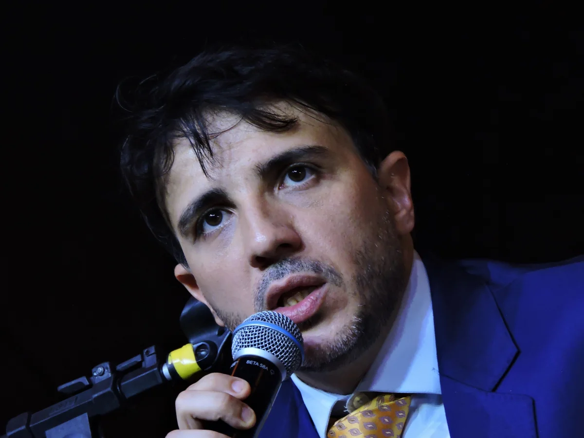 g1 e GloboNews entrevistam Renan Santos, candidato do Missão à Presidência