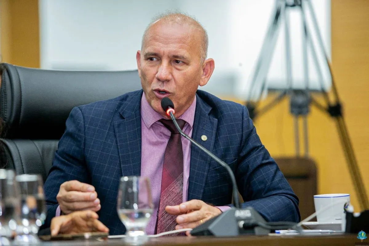 Inelegível: após TRE barrar candidatura, PL substitui Ezequiel Neiva na disputa para deputado federal