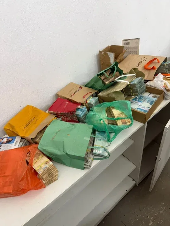 PF deflagra operação contra fraudes em contratações públicas em Ji-Paraná/RO