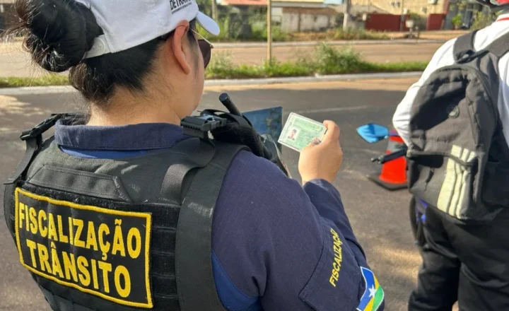 Contran prorroga validade de CNHs e ACCs vencidas entre junho e dezembro de 2026