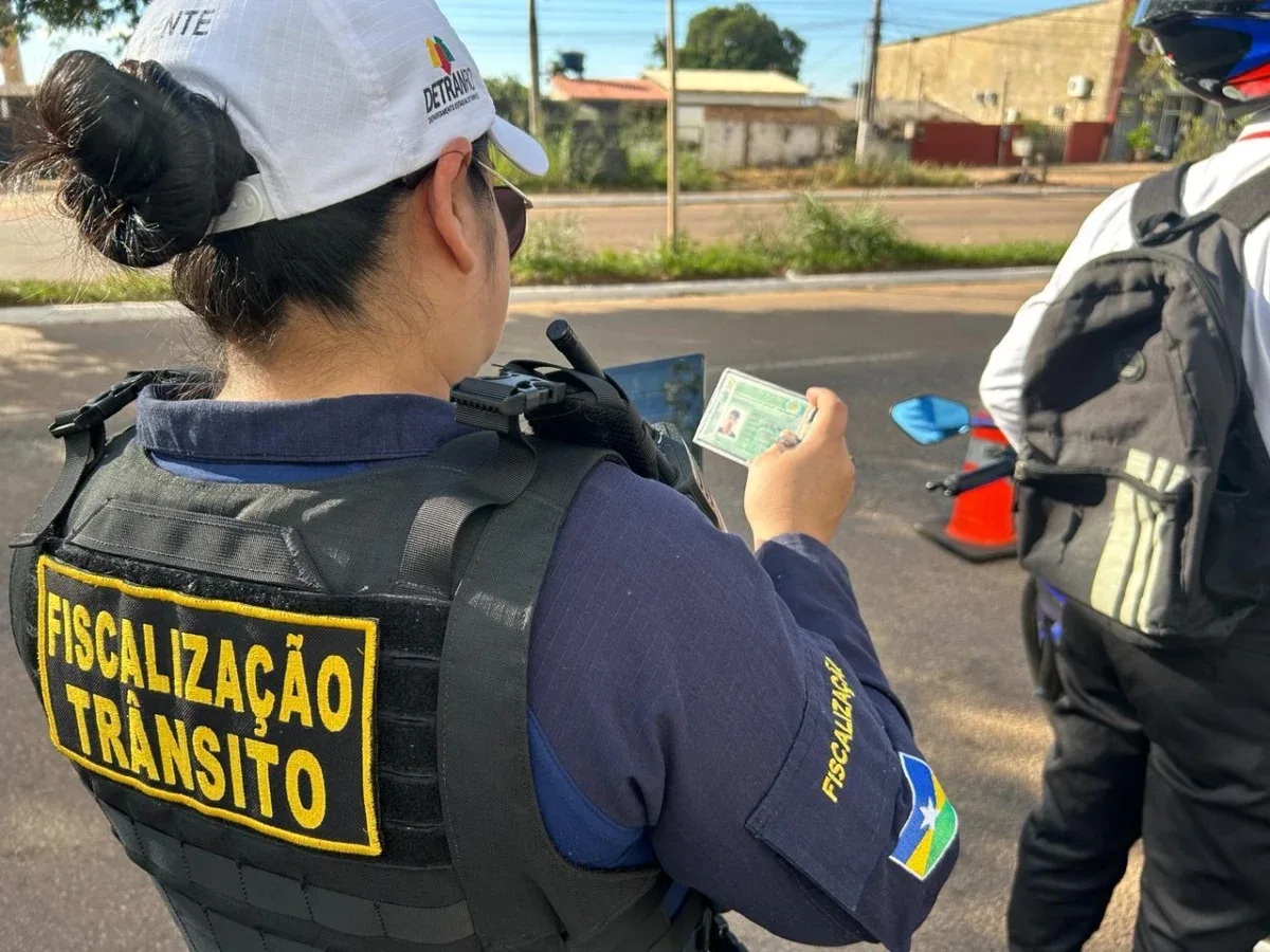 Contran prorroga validade de CNHs e ACCs vencidas entre junho e dezembro de 2026