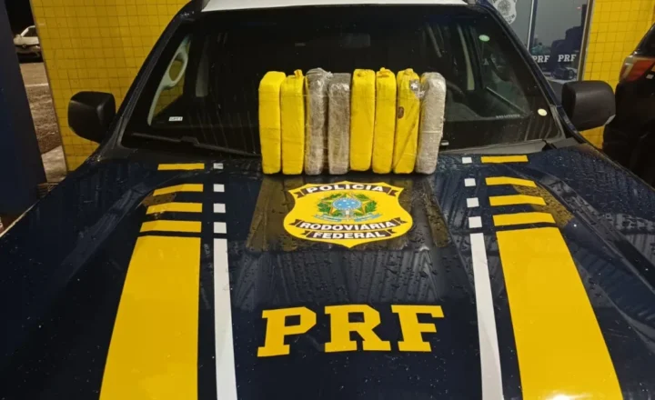 PRF apreende 8 kg de “supermaconha” em ônibus no município de Vilhena/RO