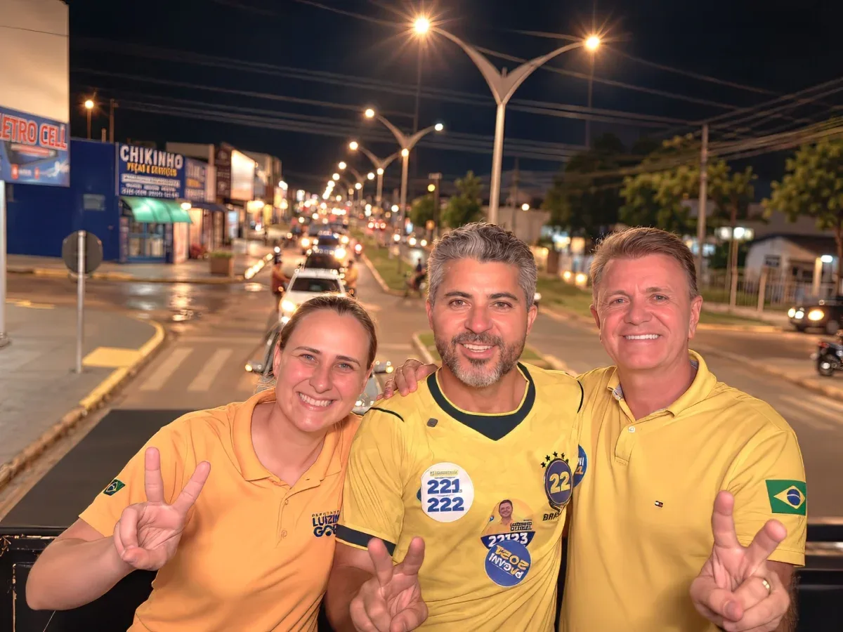 HISTÓRICA: “Carreata do 22” toma as ruas e reúne uma das maiores multidões políticas já vistas em Vilhena