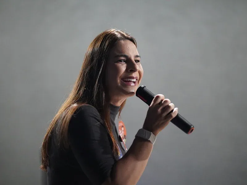 Mariana Carvalho defende que população que precisa de atendimento médico não pode passar horas na estrada