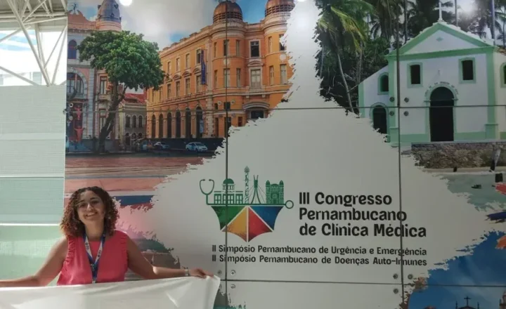 Acadêmica do 3º ano de Medicina representa a UNNESA no III Congresso Pernambucano de Clínica Médica