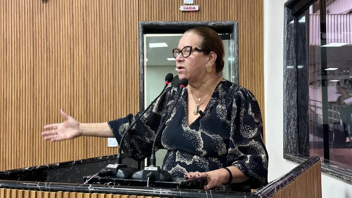 Lei da vereadora Ellis Regina garante entrega gratuita de remédios de uso contínuo em domicílio