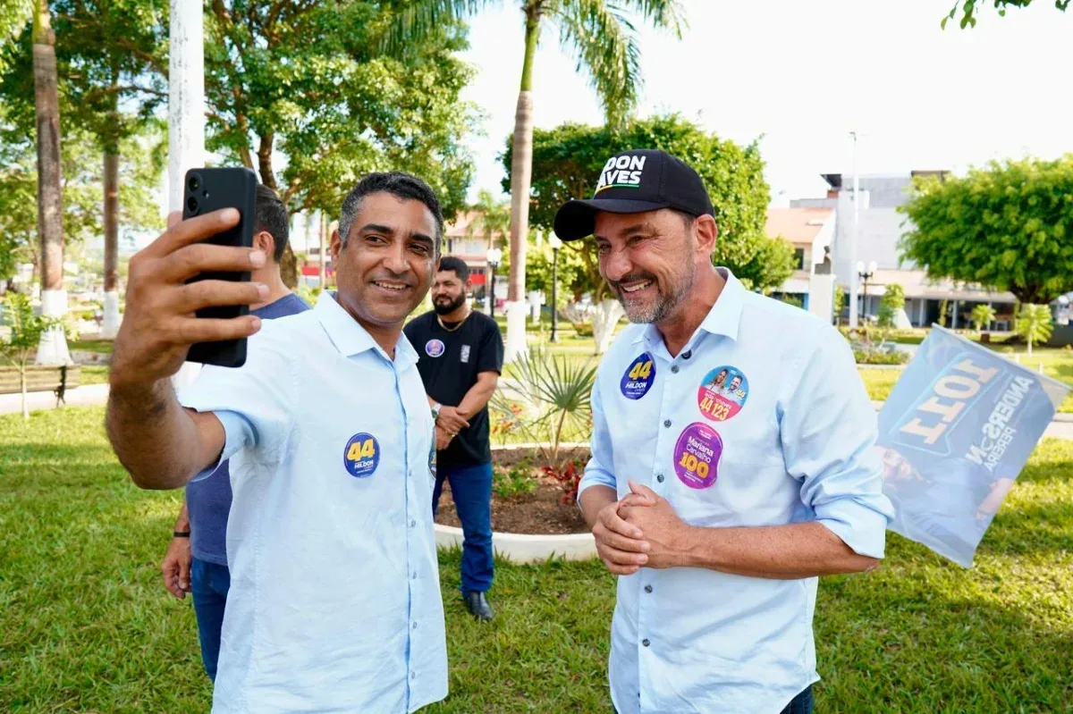 Hildon Chaves percorre Ji-Paraná e Espigão e assume compromisso de concluir asfaltamento da Rodovia do Café Hildon Chaves percorre Ji-Paraná e Espigão e assume compromisso de concluir asfaltamento da Rodovia do Café
