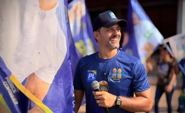 Lucas Torres inicia caminhada pelos bairros de Buritis e é recebido por moradores