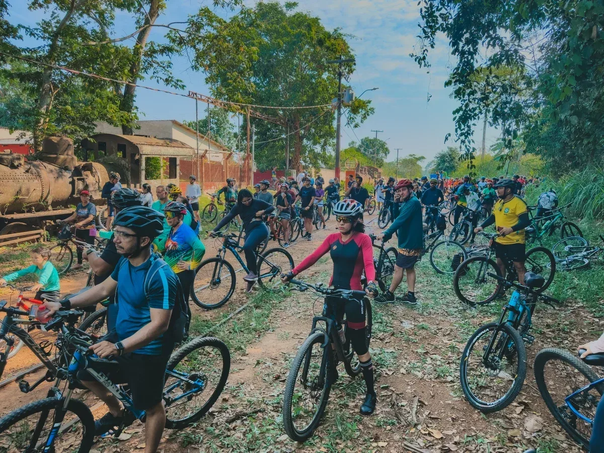 Bike Tour reúne famílias em passeio pela história e pelas paisagens