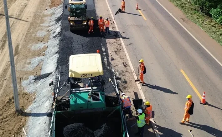 Nova 364 eleva pista e corrige ponto crítico de aquaplanagem
