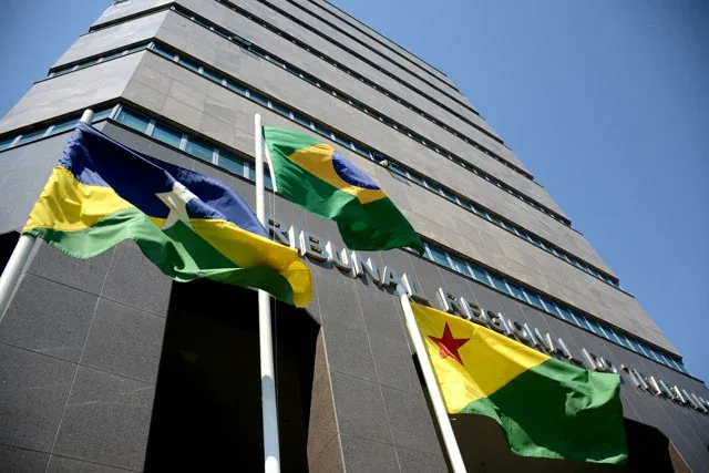 Justiça do Trabalho anula justa causa de trabalhadora acusada de furto por cliente