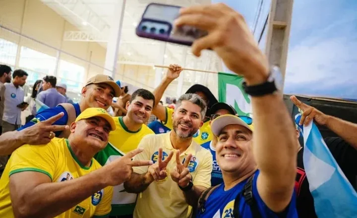Marcos Rogério intensifica agenda de caminhadas e amplia presença nos municípios