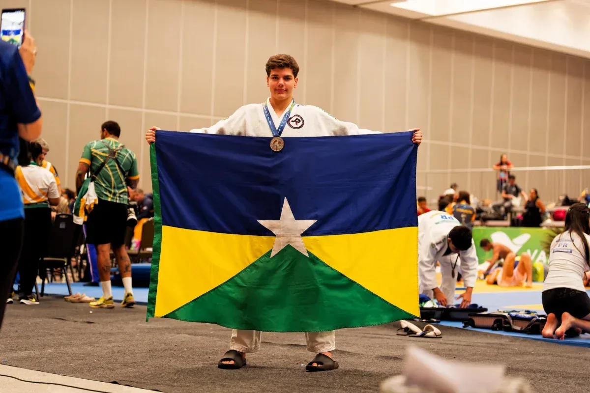 Judoca de Rondônia conquista prata e faz história sendo o primeiro medalhista nos JEBs 2026