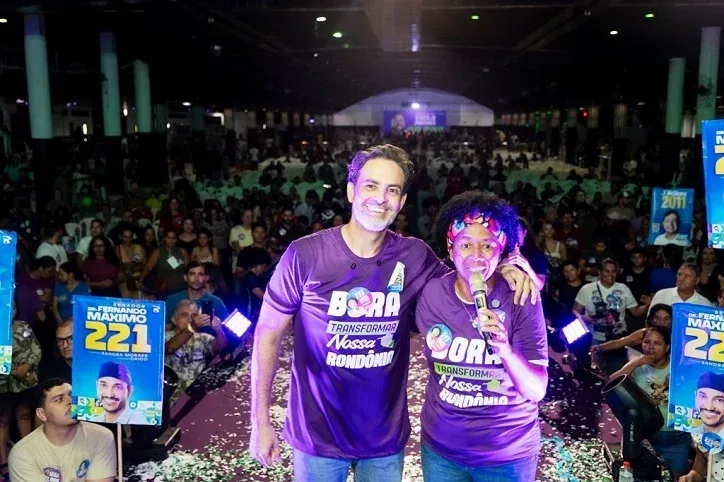 Léo Moraes confirma apoio e pede votos para Sílvia Cristina Léo Moraes confirma apoio e pede votos para Sílvia Cristina
