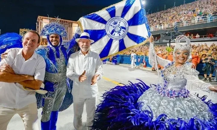 TSE acata abertura de ação contra Lula por desfile no Carnaval do Rio