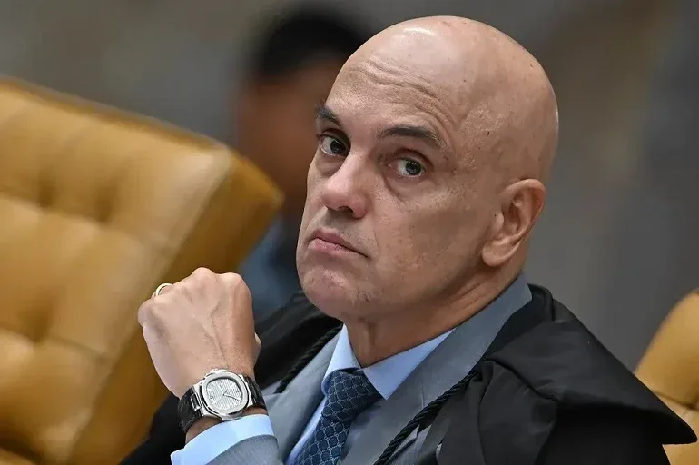 Moraes se torna relator de pedido que envolve esposa, Vorcaro e filho de Lula