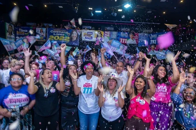 Rumo ao Senado: Sílvia Cristina reúne milhares de mulheres na capital Rumo ao Senado: Sílvia Cristina reúne milhares de mulheres na capital