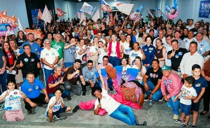 Rumo ao Senado: Sílvia Cristina faz grande reunião em Vilhena