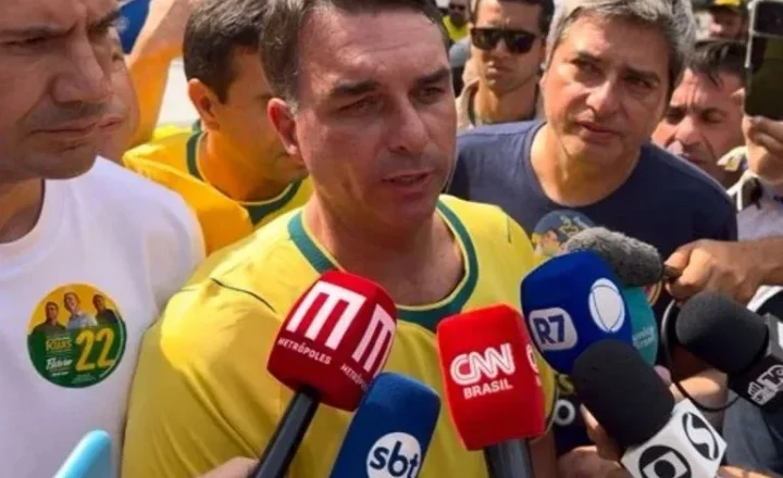 Mendonça manda derrubar até memes sobre Flávio Bolsonaro e Nossa Senhora