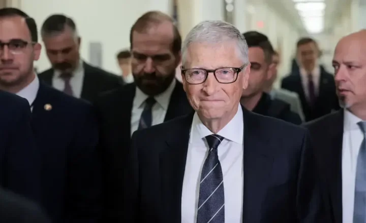 Bill Gates alerta que IA pode causar ‘um bilhão de mortes’ e defende legislação para a tecnologia