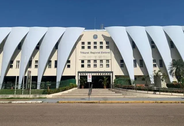 ELEIÇÕES 2026: TRE manda Exame corrigir matéria e consolida Adailton Furia em 2º lugar em Rondônia com 25,60%