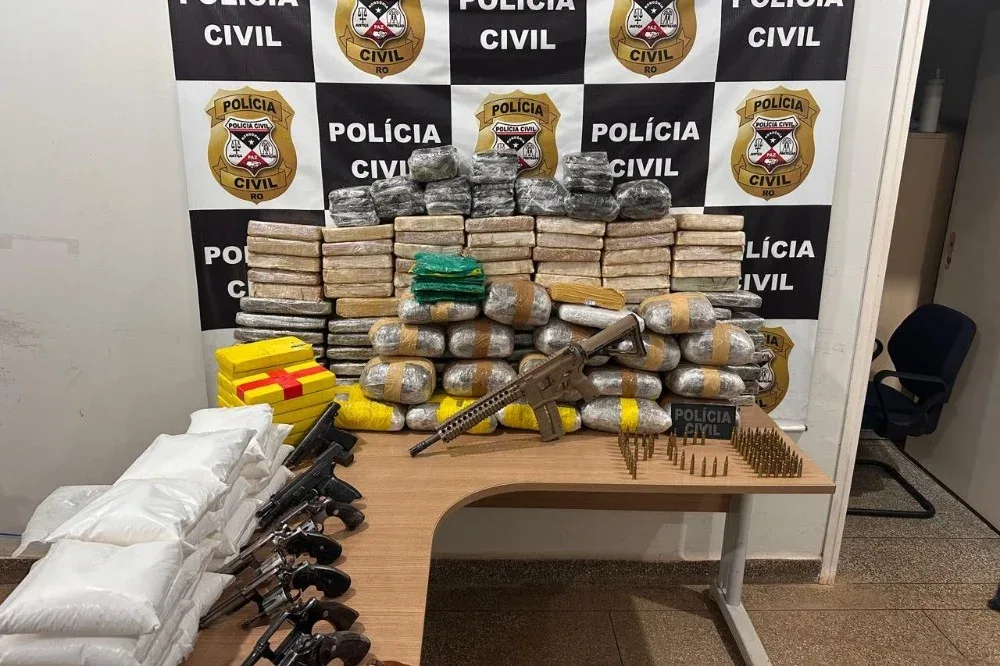 Polícia Civil apreende 146 kg de drogas, fuzil e outras 8 armas em Nova Mamoré