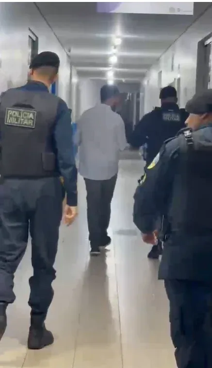 VÍDEO: Fiscalização no Hospital Regional de Vilhena vira caso de polícia após vereadores serem barrados VÍDEO: Fiscalização no Hospital Regional de Vilhena vira caso de polícia após vereadores serem barrados