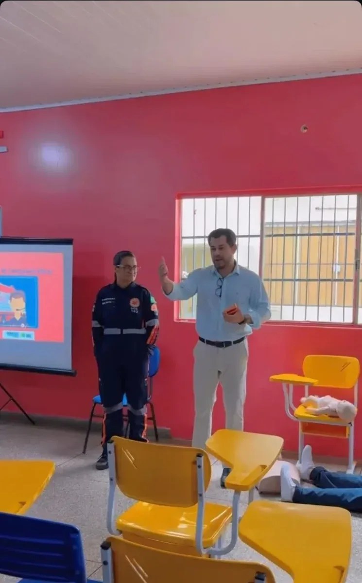 Lei nº 3.385/2026 começa a ser executada com curso de primeiros socorros em escola municipal de Porto Velho Lei nº 3.385/2026 começa a ser executada com curso de primeiros socorros em escola municipal de Porto Velho