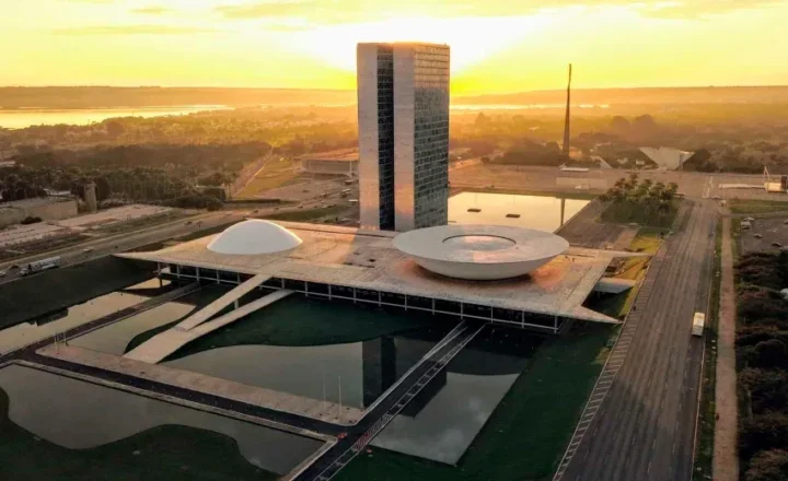 Rondônia renova bancada federal: cinco deputados são reeleitos e três novos nomes chegam à Câmara