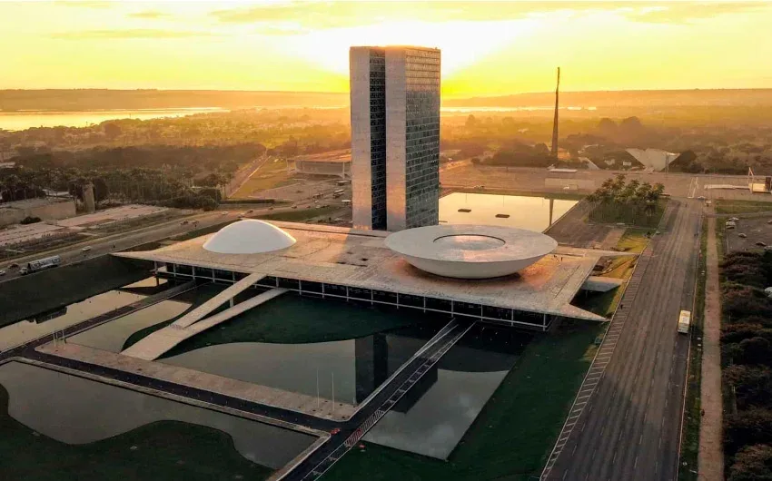 Rondônia renova bancada federal: cinco deputados são reeleitos e três novos nomes chegam à Câmara