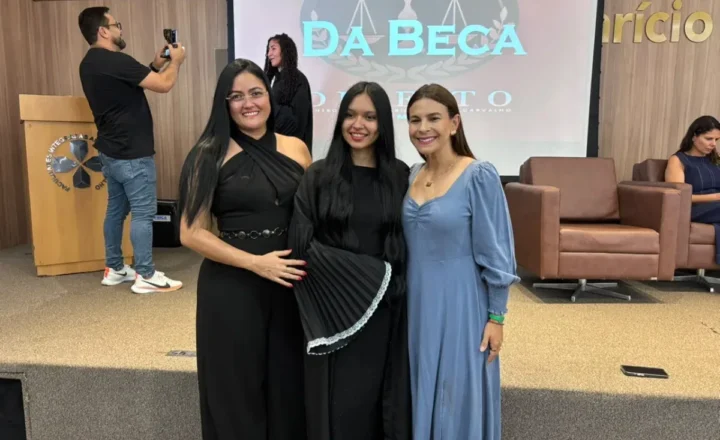 Cerimônia da Beca marca início da trajetória acadêmica de estudantes de Direito da FIMCA