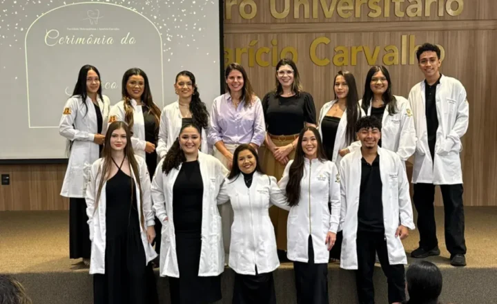Faculdade Metropolitana realiza Cerimônia do Jaleco para acadêmicos de Odontologia
