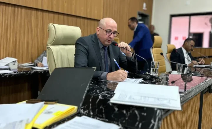 Vereador Gedeão Negreiros solicita obras de manutenção e drenagem na Linha 15 de Novembro