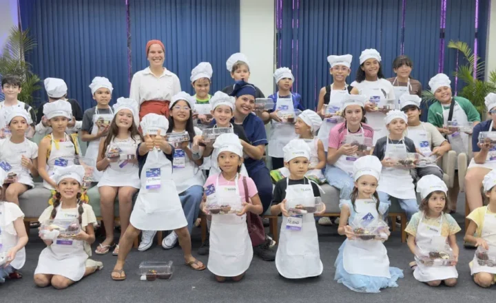 Oficina de Chocolate apresenta às crianças a riqueza do cacau de Rondônia em Ji-Paraná