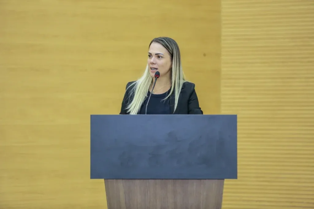 Tá pago! Cláudia de Jesus garante R$ 179,7 mil para fortalecer a cafeicultura em Vale do Anari