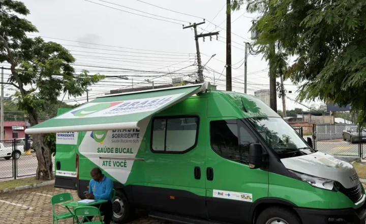 Prefeitura entrega Unidade Odontológica Móvel para ampliar atendimento em Porto Velho