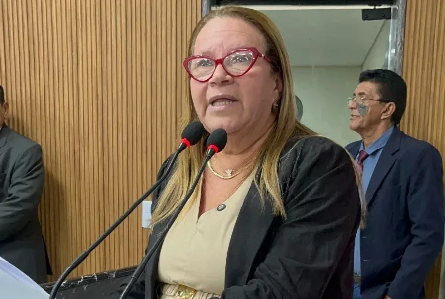 Vereadora Ellis Regina propõe projeto de lei para reconhecer e regulamentar o “Grau” como prática esportiva em Porto Velho Vereadora Ellis Regina propõe projeto de lei para reconhecer e regulamentar o “Grau” como prática esportiva em Porto Velho