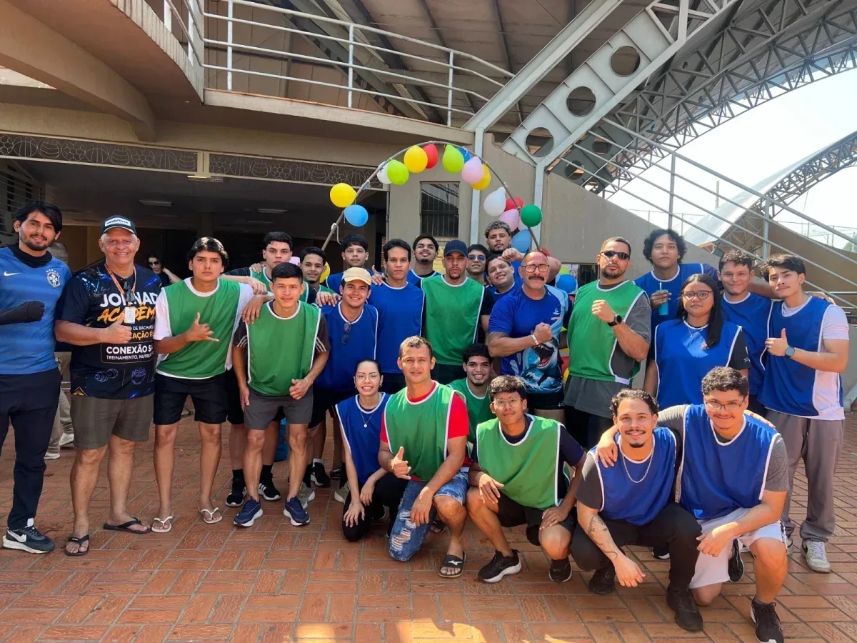 Faculdade Metropolitana realiza festival de natação com foco na cidadania e no incentivo ao esporte infantil