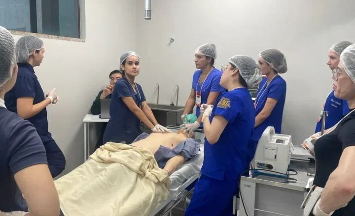 Faculdade Metropolitana investe na formação médica com curso de Suporte Avançado de Vida Cardiovascular