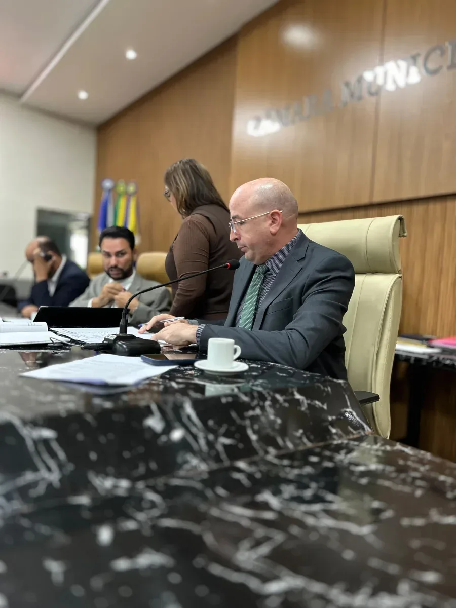 Vereador Gedeão Negreiros solicita implantação de faixa de pedestres e redutor de velocidade no Bairro Agenor de Carvalho Vereador Gedeão Negreiros solicita implantação de faixa de pedestres e redutor de velocidade no Bairro Agenor de Carvalho
