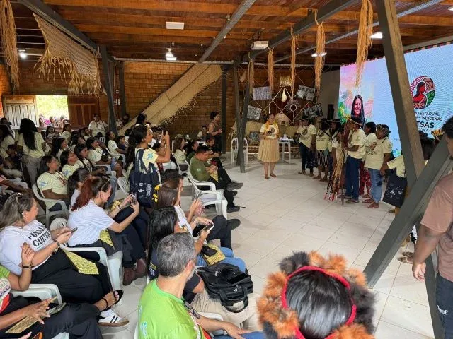 Encontro reúne mulheres artesãs indígenas e impulsiona o fortalecimento cultural e econômico em Rondônia