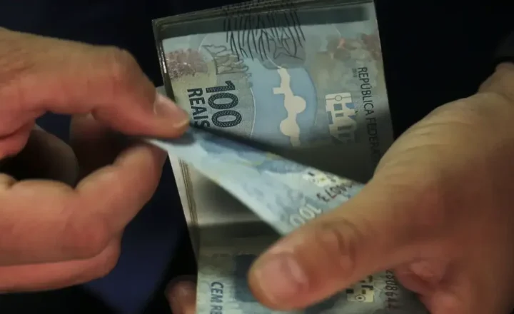 Acaba nesta sexta prazo para empresas escolherem modelo do Simples