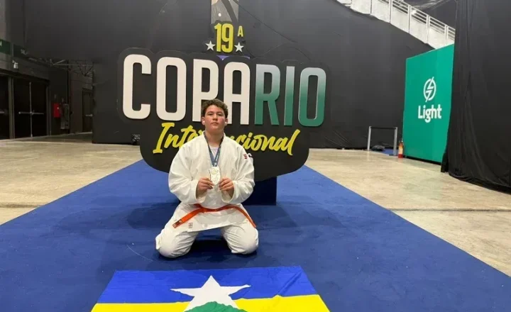 Cacoal no pódio: João Augusto Almeida é vice-campeão na 19ª Copa Rio Internacional de Judô