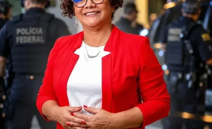 Coluna ESPAÇO ABERTO – Fátima Cleide, a Polícia Militar e o perigo de transformar generalizações em verdades