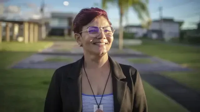 Cássia Cotia sorrindo
