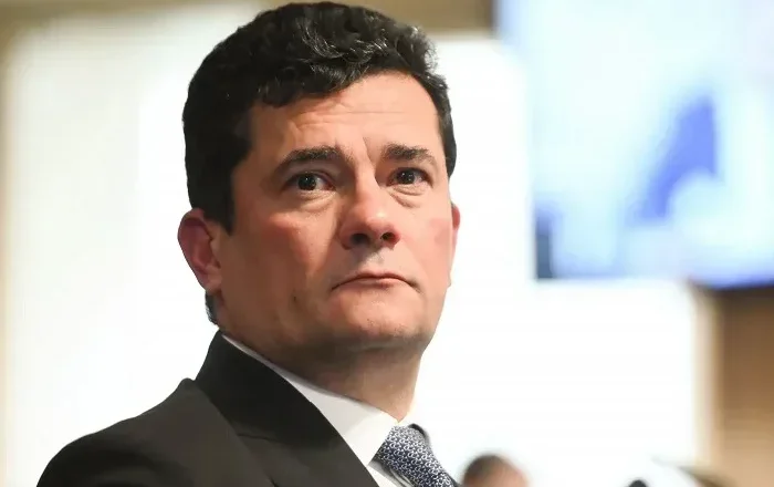 Sérgio Moro vence no 1º turno e é eleito governador do Paraná